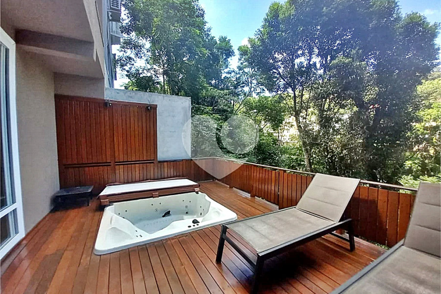 Casa à venda com 4 quartos, sendo 3 suítes,  no condomínio Itatinga 1, São Paulo - SP