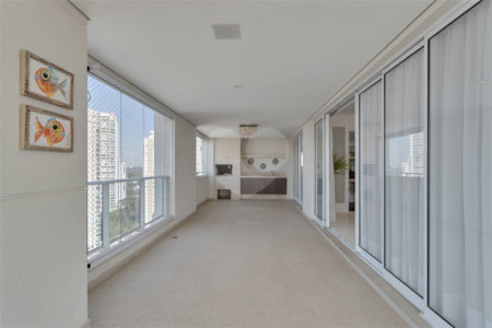 Apartamento à venda com 4 suítes em Campo Belo, São Paulo, SP