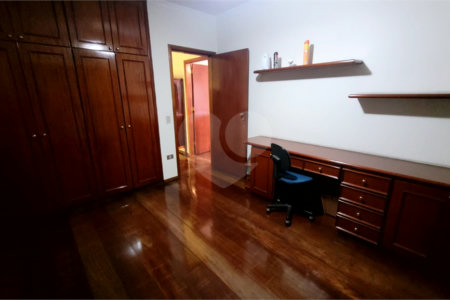 Sobrado à venda com 3 suítes no Centro, Osasco, SP