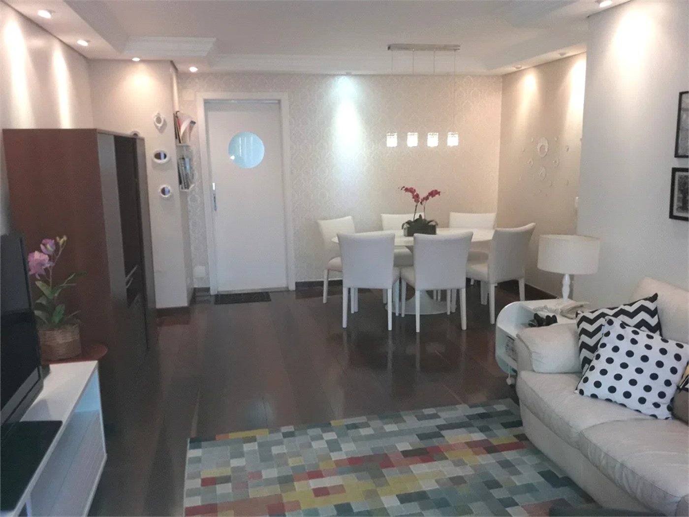 Apartamento à venda com 3 quartos, sendo 1 suíte, em Jardim Taboão, São Paulo, SP