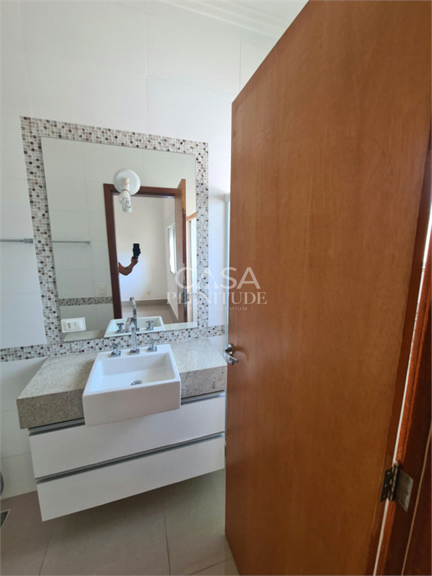 Casa em condomínio à venda com 3 suítes, em Iporanga, Sorocaba, SP