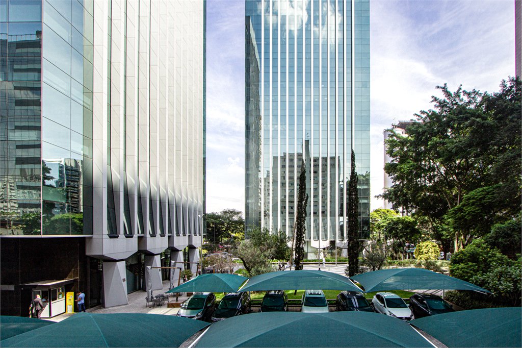 Apartamento à venda ou para alugar com 3 quartos, sendo 1 suíte,  em Pinheiros, São Paulo, SP