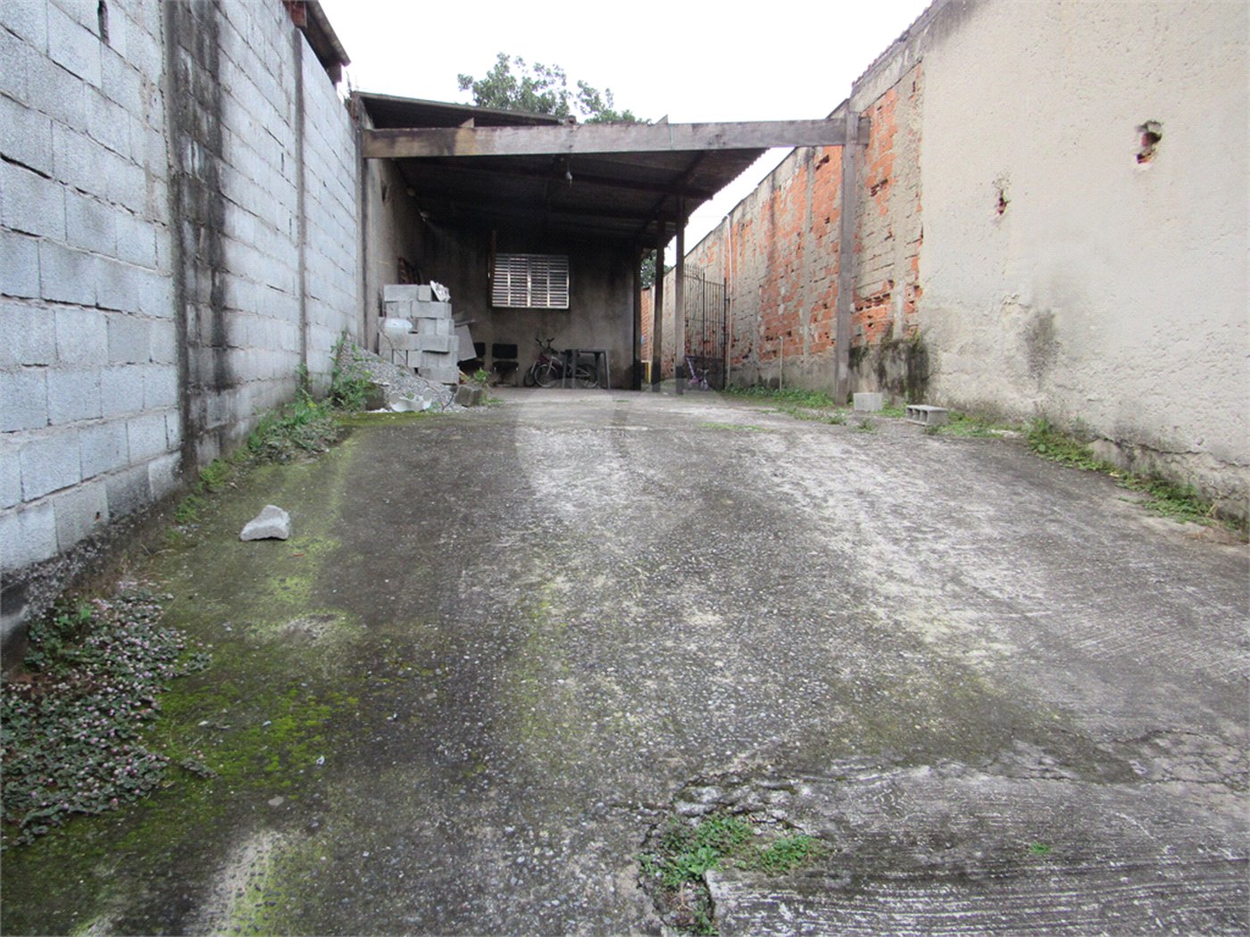 Terreno à venda em Vila Monte Belo, Itaquaquecetuba, SP