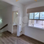 Casa à venda com 3 quartos, sendo 1 suíte,  no condomínio Residencial Villagio, São Paulo - SP
