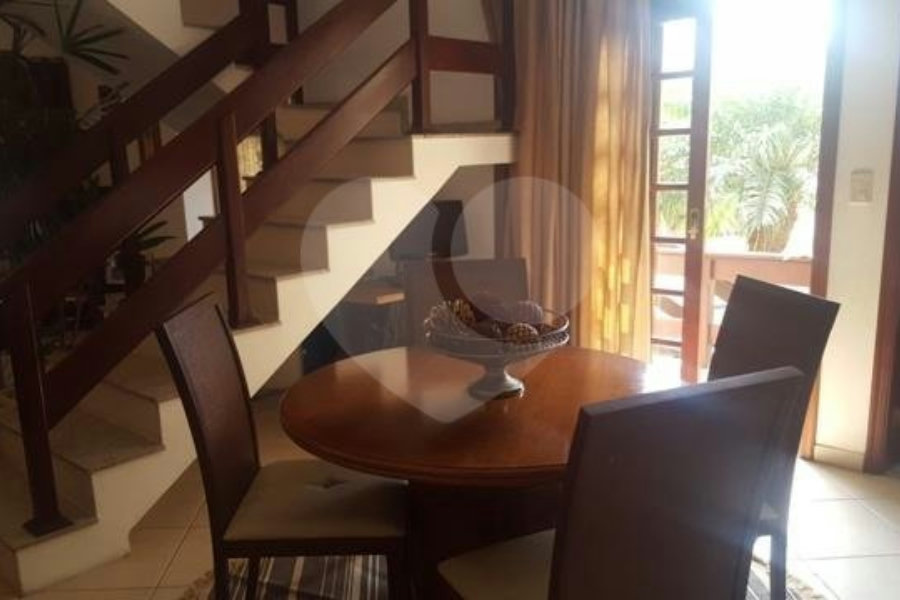 Sobrado à venda com 5 quartos, sendo 1 suíte, em Jardim Virginia Bianca, São Paulo, SP