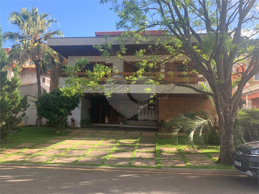 Casa à venda com 3 quartos, sendo 2 suítes,  no condomínio Village Davignon, Sorocaba - SP