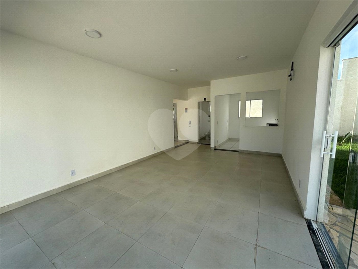 Apartamento à venda com 2 quartos em Vila Regina, Itapetininga, SP