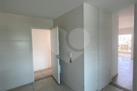 Apartamento à venda com 3 quartos, sendo 1 suíte, em Campo Grande, Rio de Janeiro, RJ
