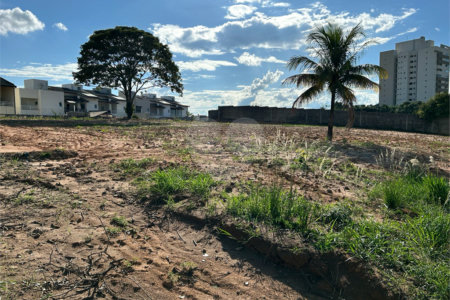 Terreno à venda em Granjas Santa Terezinha, Taubaté, SP