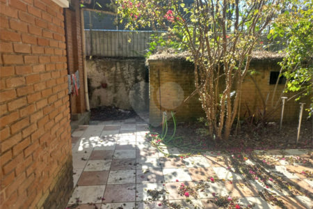 Casa à venda com 3 quartos, sendo 2 suítes, em Morumbi, São Paulo, SP