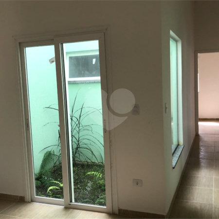 Casa Térrea à venda com 3 quartos, sendo 1 suíte,  no Centro, Bom Jesus dos Perdões, SP