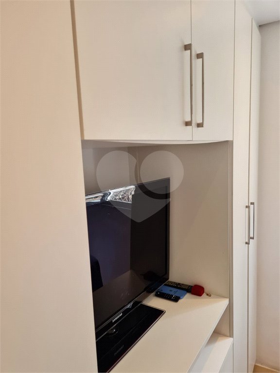 Apartamento à venda com 3 quartos, sendo 1 suíte,  em Vila Andrade, São Paulo, SP
