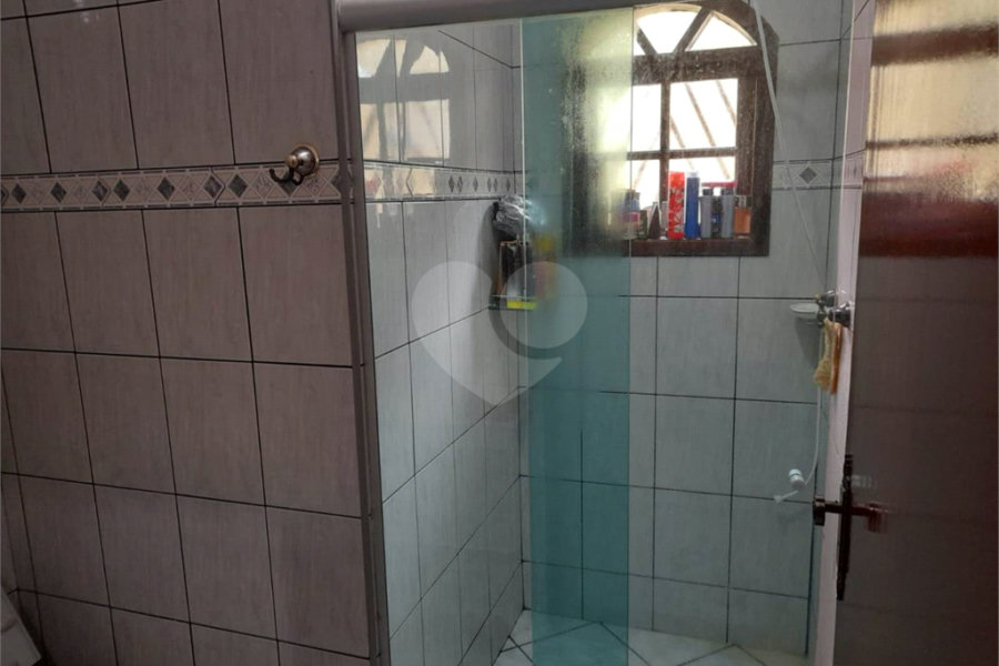 Sobrado à venda com 3 quartos no Brasilândia, São Paulo, SP