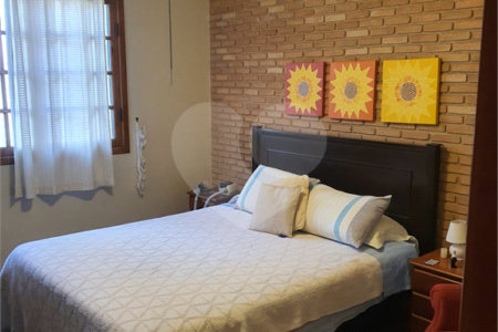 Chácara à venda com 4 quartos, sendo 2 suítes, em Vale dos Pinheiros, Atibaia, SP