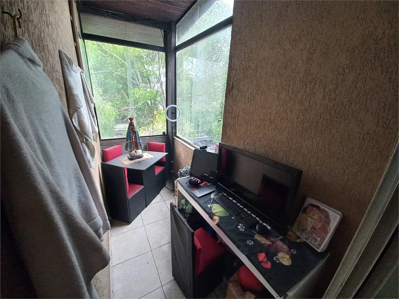 Sobrado à venda com 3 quartos, sendo 1 suíte,  em Jardim Helga, São Paulo, SP