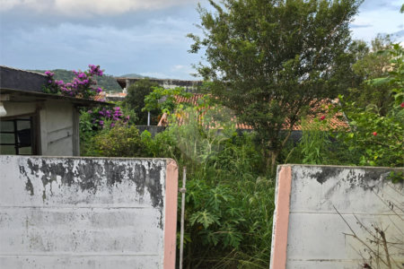 Casa à venda com 2 quartos, sendo 1 suíte, em Ressaca, Atibaia, SP