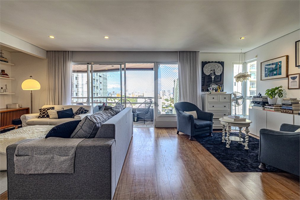 Apartamento à venda com 3 suítes em Vila Madalena, São Paulo, SP