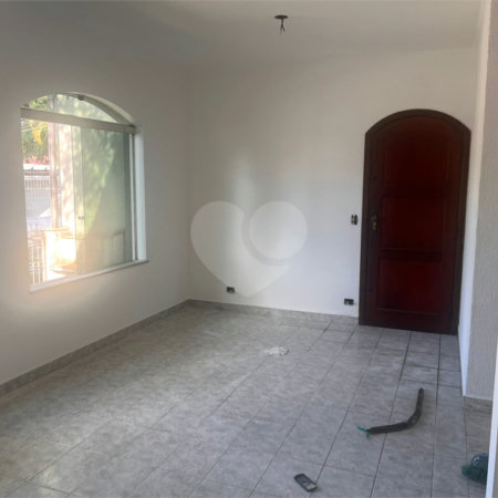 Sobrado à venda ou para alugar com 3 quartos, sendo 1 suíte, em Jardim Leonor Mendes de Barros, São Paulo, SP