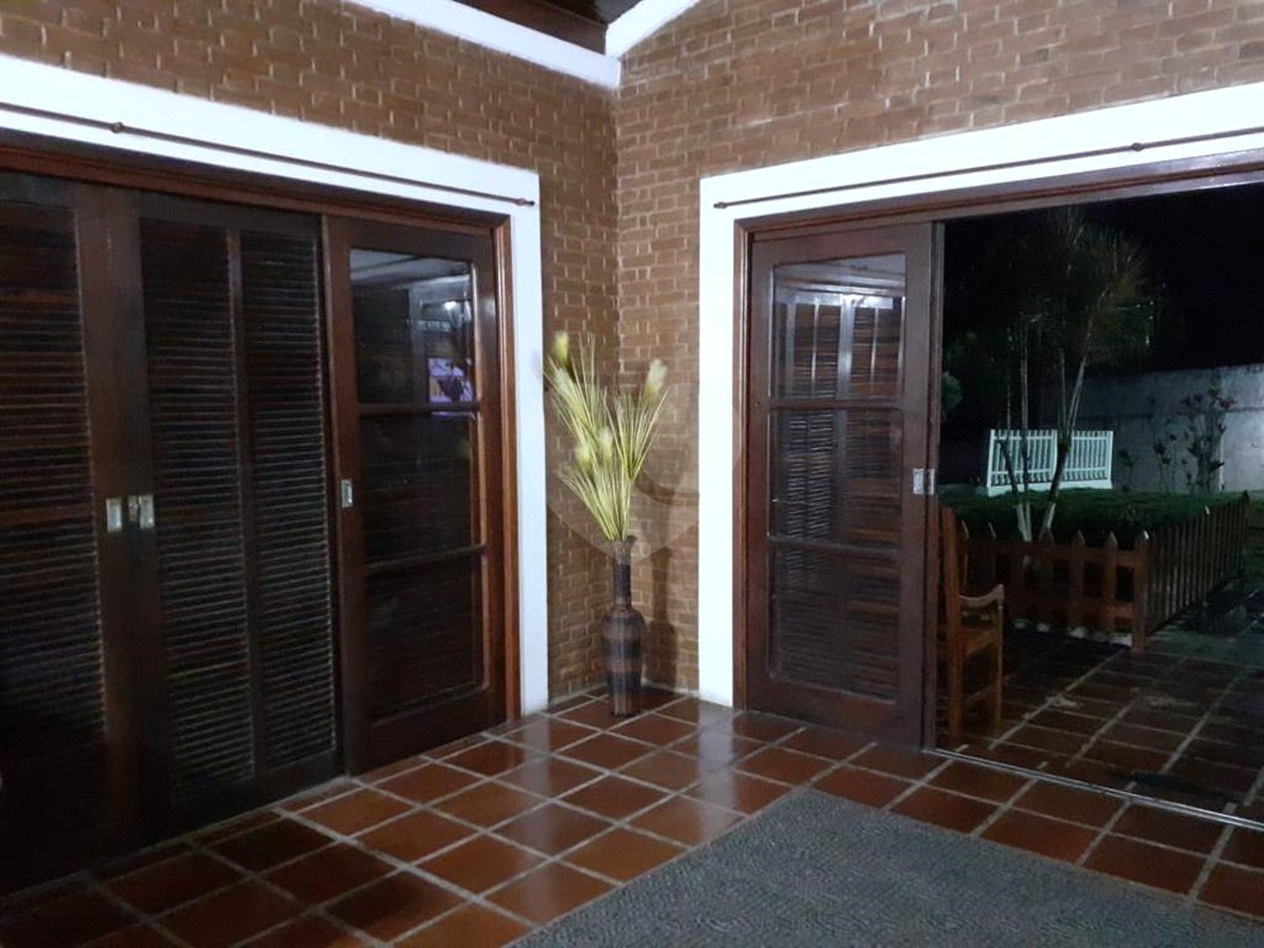 Casa à venda com 8 quartos, sendo 2 suítes, em Serra da Cantareira, Mairiporã, SP