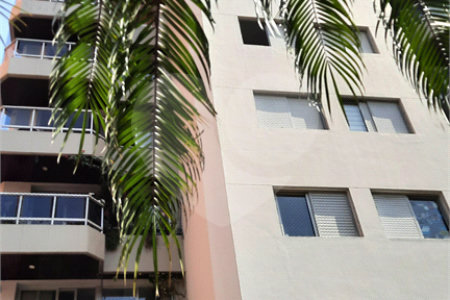 Apartamento à venda com 3 quartos, sendo 1 suíte, em Jardim Marajoara, São Paulo, SP