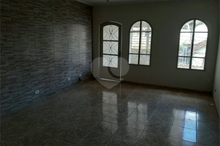 Casa à venda com 3 quartos, sendo 1 suíte,  em Vila Maria Alta, São Paulo, SP