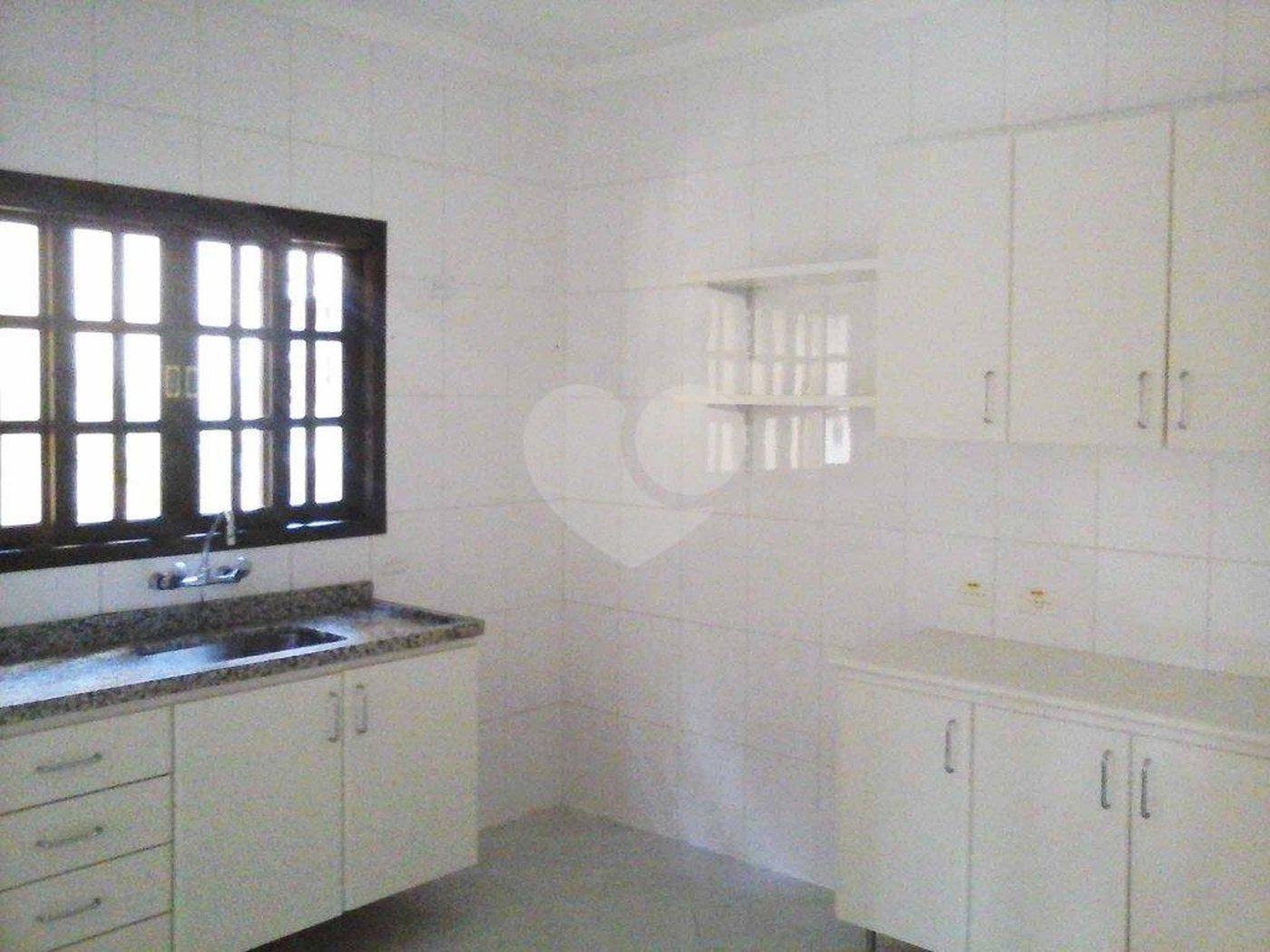Casa para alugar com 4 quartos, sendo 2 suítes, no condomínio Palm Garden, São Paulo - SP