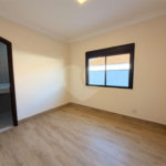 Casa à venda com 5 quartos, sendo 4 suítes, em Vila Rosália, Guarulhos, SP
