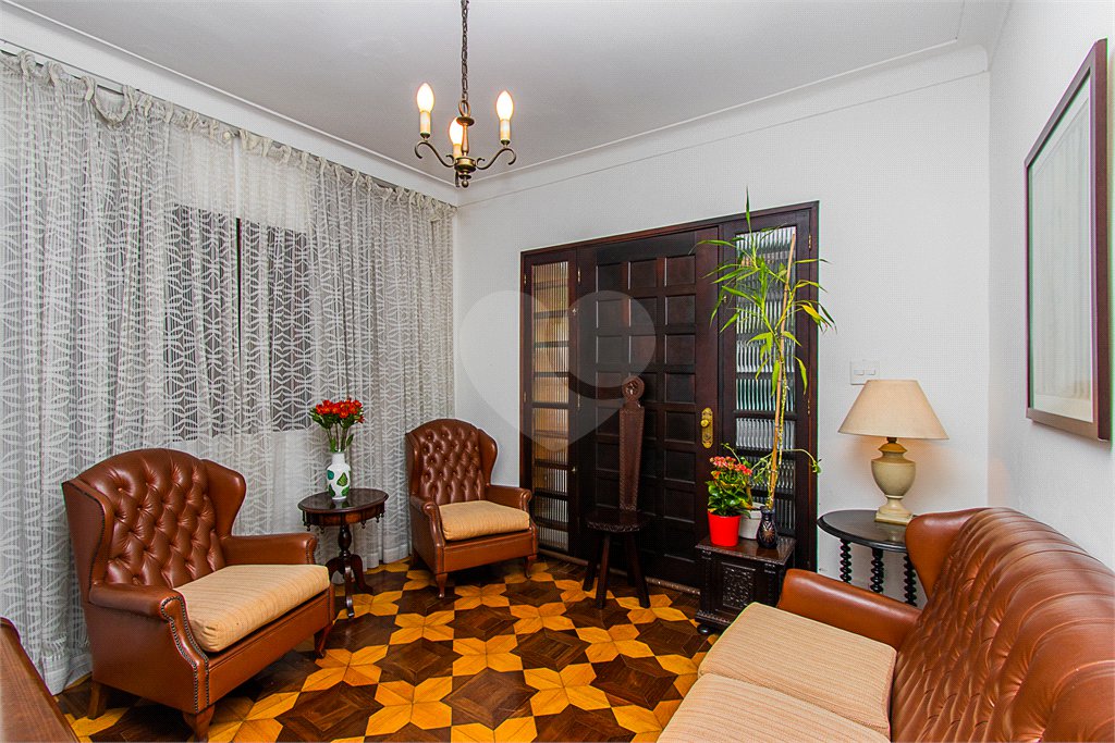 Sobrado à venda com 5 quartos em Vila Mariana, São Paulo, SP