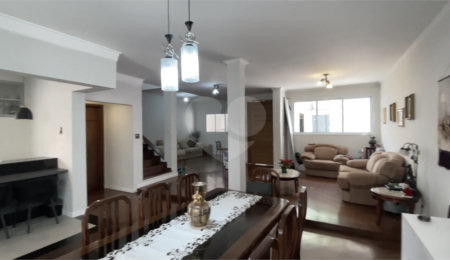 Casa à venda com 4 quartos, sendo 2 suítes,  em Jardim Guanca, São Paulo, SP