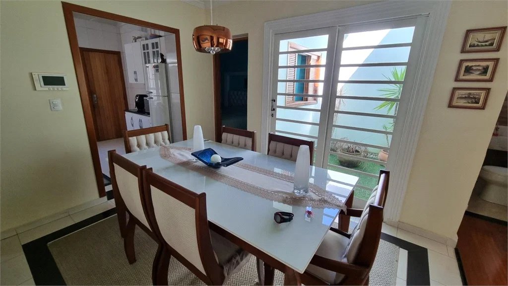 Casa à venda com 3 suítes em Jardim Trussardi, São Paulo, SP