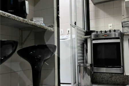 Casa à venda com 3 quartos, sendo 1 suíte,  no condomínio Liberty Village, São Paulo - SP