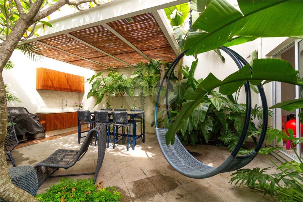Casa à venda ou para alugar com 4 suítes em Jardim América, São Paulo, SP