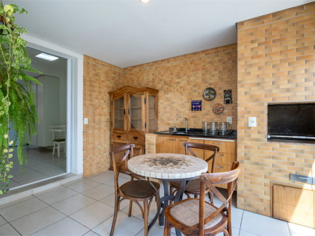 Apartamento à venda com 3 suítes em Campo Belo, São Paulo, SP