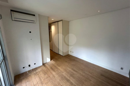 Apartamento à venda com 2 suítes em Parque do Morumbi, São Paulo, SP
