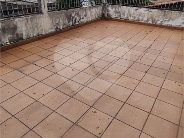 Sobrado à venda com 4 quartos em Parque São Domingos, São Paulo, SP