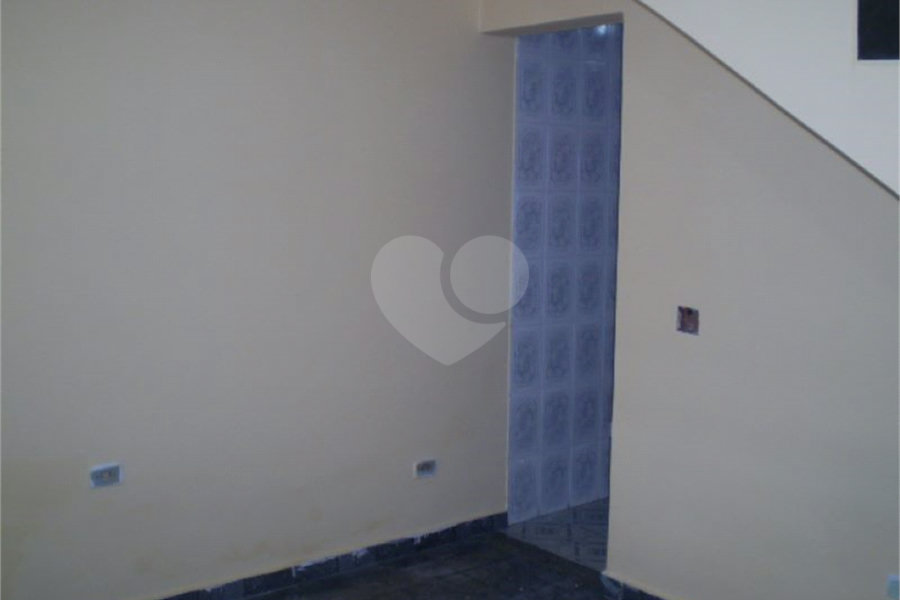 Casa à venda com 2 quartos no condomínio Travessa Salomão Régis Piza,17, São Paulo - SP