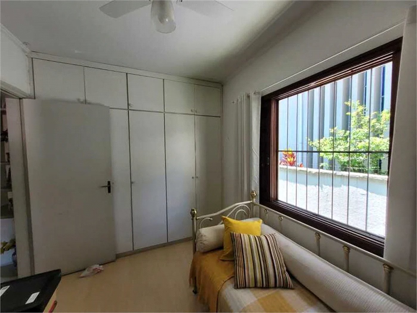 Sobrado à venda com 6 quartos, sendo 2 suítes, em Vila Romana, São Paulo, SP