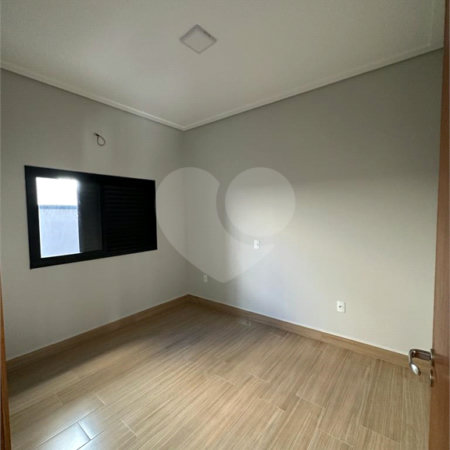Casa à venda com 3 quartos, sendo 1 suíte, no condomínio Lagos D´icaraí, Salto - SP