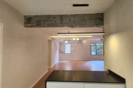 Apartamento à venda com 4 quartos, sendo 1 suíte,  em Pinheiros, São Paulo, SP
