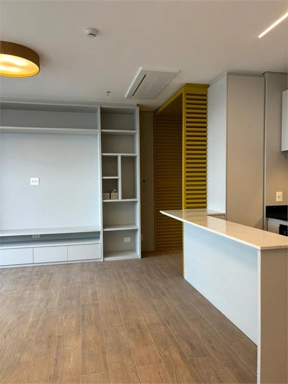 Apartamento à venda com 2 quartos, sendo 1 suíte, em Jardim das Acácias, São Paulo, SP