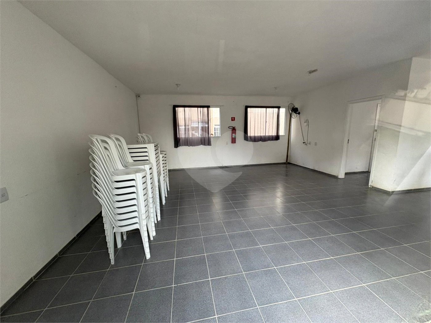 Apartamento à venda com 2 quartos em Parque Santa Rosa, Suzano, SP