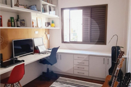 Apartamento à venda com 3 quartos, sendo 2 suítes, em Vila Monte Alegre, São Paulo, SP