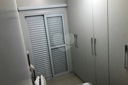 Casa à venda com 3 quartos, sendo 1 suíte, no condomínio Dolce Villa Anália Franco, São Paulo - SP