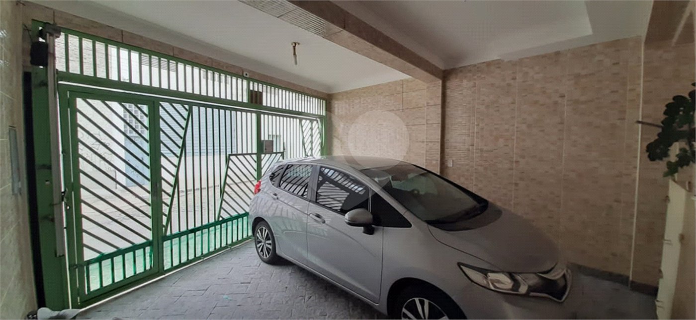 Sobrado à venda com 4 quartos em Santana, São Paulo, SP