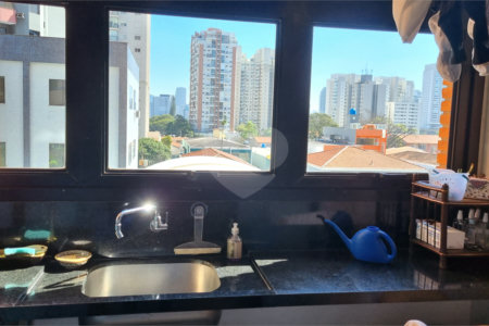 Apartamento à venda com 3 quartos, sendo 1 suíte,  em Brooklin Paulista, São Paulo, SP