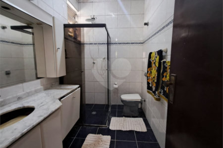 Sobrado à venda com 3 quartos, sendo 1 suíte, em Vila Romana, São Paulo, SP