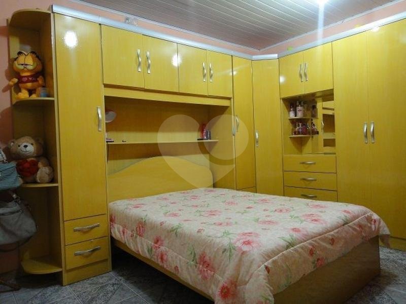 Casa à venda com 3 quartos, sendo 2 suítes, em Jardim Taboão, São Paulo, SP