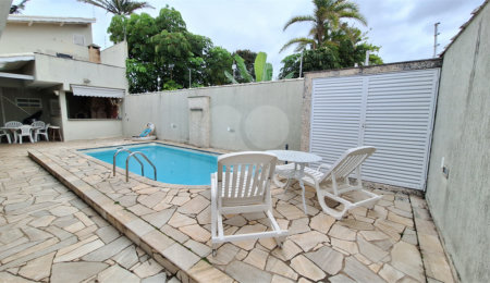 Casa à venda com 5 suítes em Balneário Três Marias, Peruíbe, SP