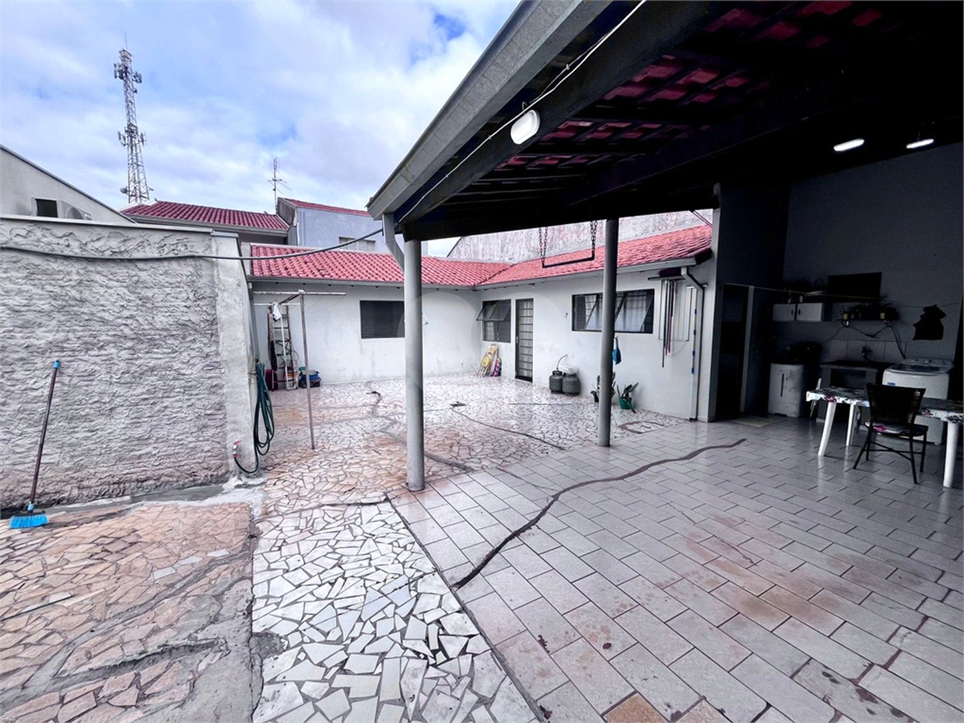 Casa à venda com 2 quartos, sendo 1 suíte,  em Vila Oliveira, Itapetininga, SP