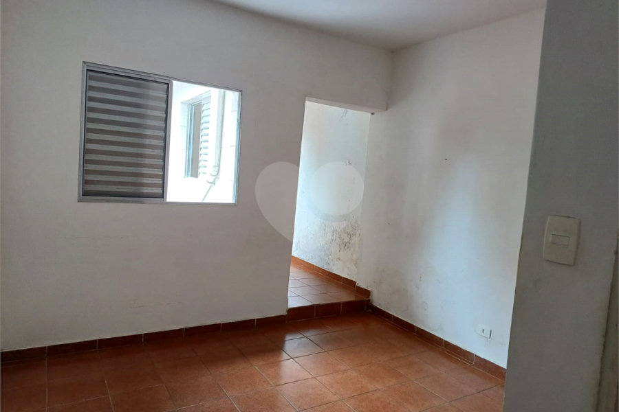 Sobrado à venda com 3 quartos em Santa Terezinha, São Paulo, SP